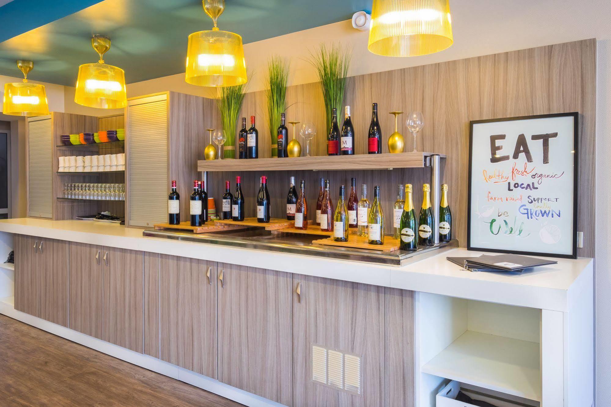 Hotel Ibis Styles St Gilles Croix De Vie Centre-ville 3*