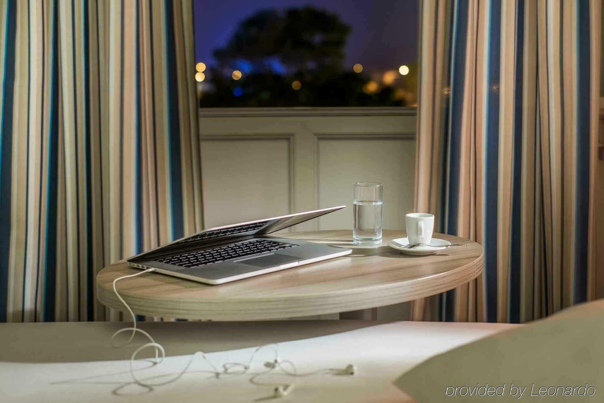 Hotel Ibis Styles St Gilles Croix De Vie Centre-ville 3*